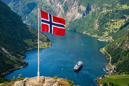 Norway Culture Quiz: Test Your Knowledge on Fjords, Vikings & Northern Lights